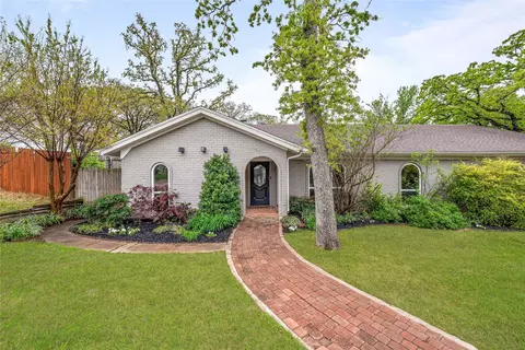103 W Ash, Euless, TX 76039