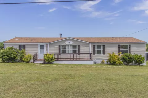 196 Hilltop Trl, New Fairview, TX 76078