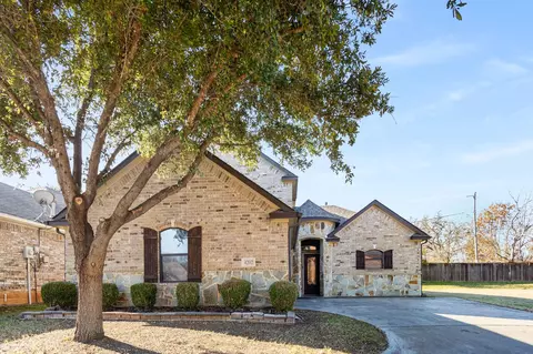 4202 Glen Garden Dr, Arlington, TX 76016