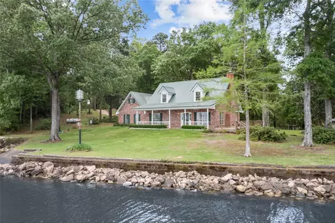 232 Eastwood Dr, Milam, TX 75959