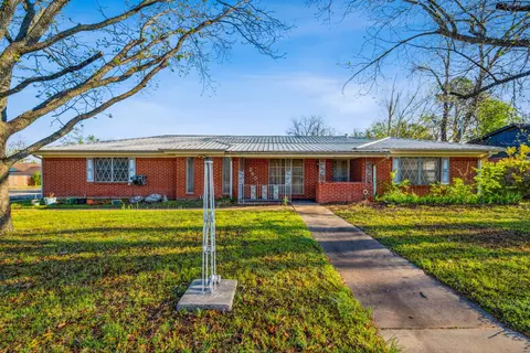 2901 S Murco Dr, Mineral Wells, TX 76067