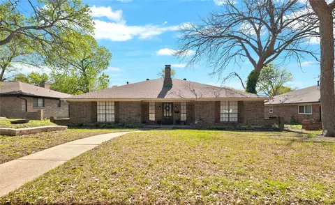 7004 Allview Ln, Dallas, TX 75227