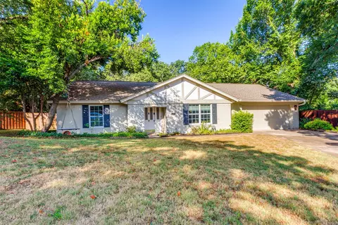 1602 Craighton Ct, Arlington, TX 76012