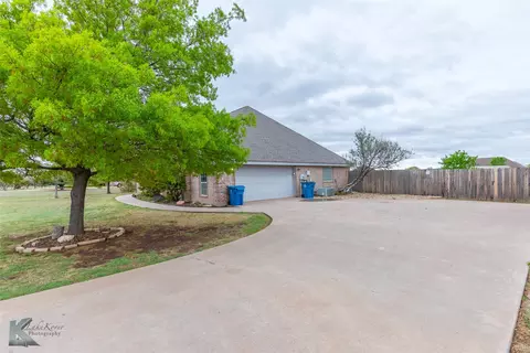 266 Handsome Jack Rd, Abilene, TX 79602 photo 2