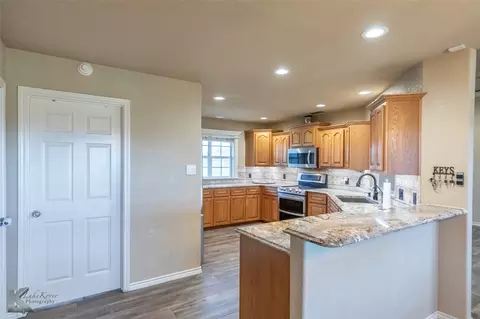 266 Handsome Jack Rd, Abilene, TX 79602 photo 5