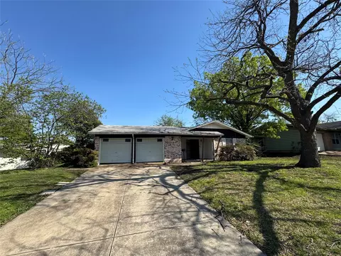 330 Saffron Cir, Mesquite, TX 75149