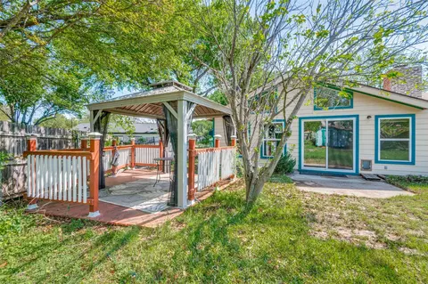 Exterior - 615 N Ector Dr, Euless, TX 76039 photo 6 of 6