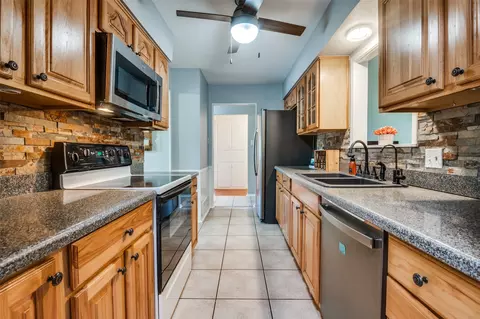 Kitchen - 615 N Ector Dr, Euless, TX 76039 photo 1 of 1
