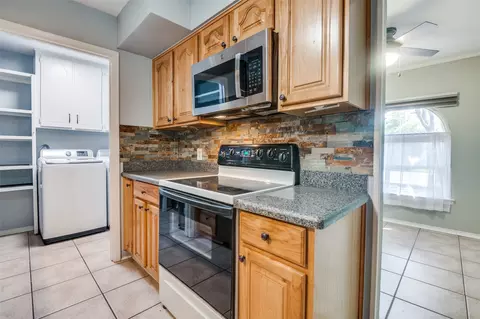 Other - 615 N Ector Dr, Euless, TX 76039 photo 3 of 8