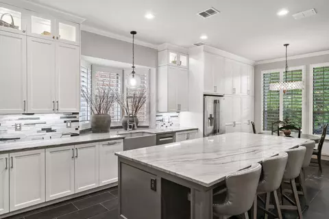 900 Woodcliff Dr, Mckinney, TX 75072