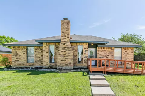 1905 Camellia St, Denton, TX 76205