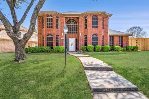 1501 Mockingbird Ln, Desoto, TX 75115