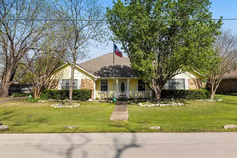 1116 Walnut St, Royse City, TX 75189