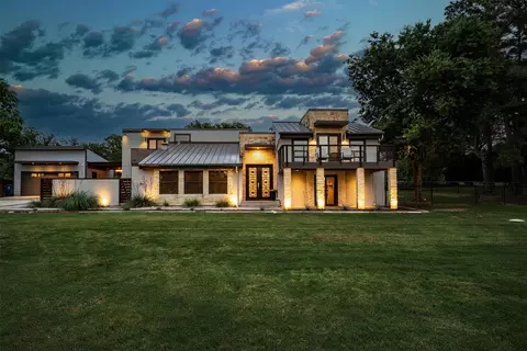Exterior - 452 Taylor Rd, Argyle, TX 76226 photo 2 of 8