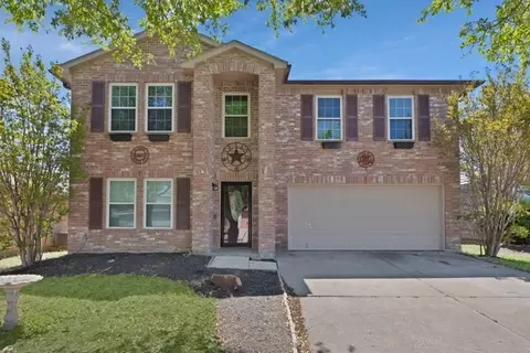 3925 Fox Run Dr, Fort Worth, TX 76123