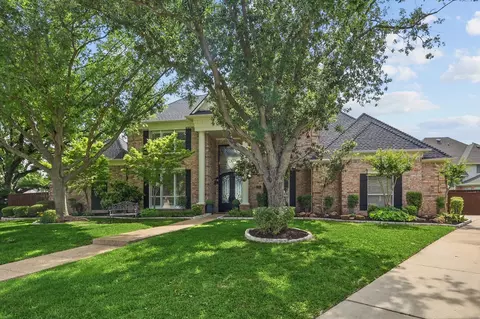 704 Brook Meadows Ct, Southlake, TX 76092
