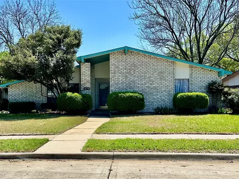 1825 Lewis Trl, Grand Prairie, TX 75052