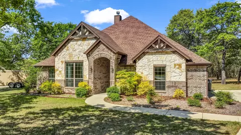 319 Timbers Cir, Poolville, TX 76487