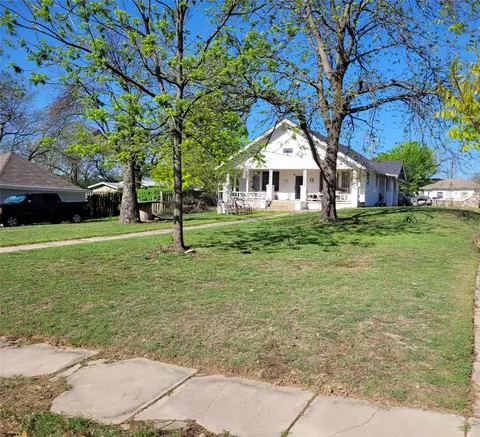 Other - 704 W Walcott Ave, Comanche, TX 76442 photo 2 of 9