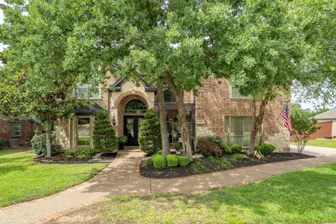 5525 Yellow Birch Dr, Fort Worth, TX 76244