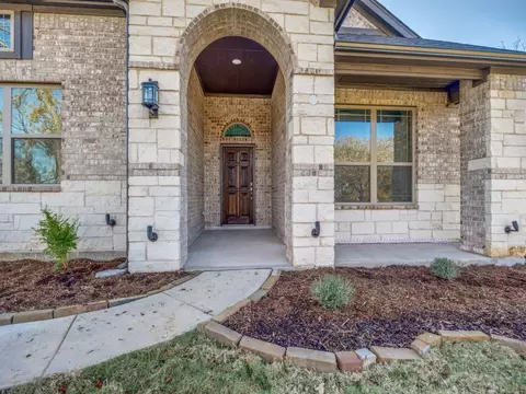 7468 W Line Rd, Collinsville, TX 76233