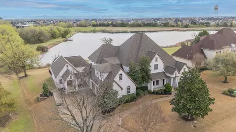 74 Seis Lagos Trl, Lucas, TX 75098