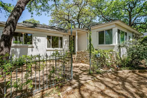 5013 Barnett St, Fort Worth, TX 76103