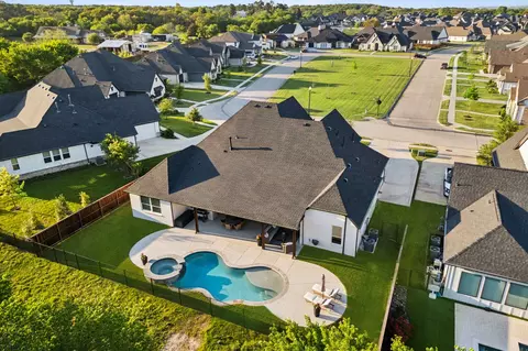 View/Area - 213 Kirkpatrick Ct, Argyle, TX 76226 photo 2 of 3