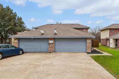 2810 Sunset Strip Ave, Glenn Heights, TX 75154