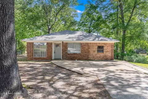 6002 Bryan Cir, Shreveport, LA 71119