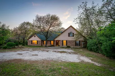 1522 Oakwood Dr, Denton, TX 76205