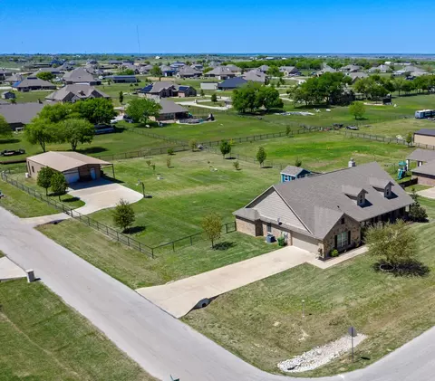 7901 Windridge Dr, Godley, TX 76044