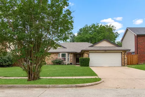 1813 Amhearst Ln, Flower Mound, TX 75028