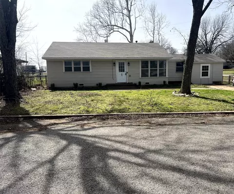 2912 W Elm St, Denison, TX 75020