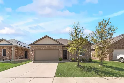 412 Scuttle Dr, Crowley, TX 76036