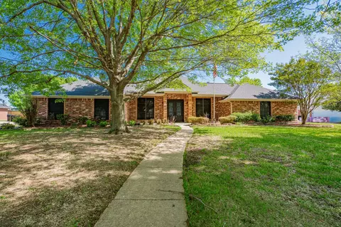 406 Augusta Cir, Crandall, TX 75114