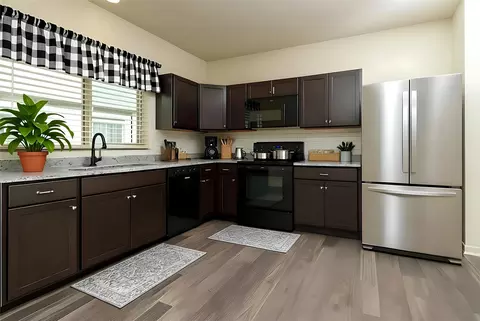 Kitchen - 121 Mitchell Cir, Terrell, TX 75160 photo 1 of 2