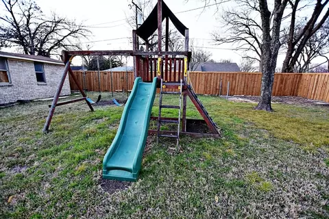 421 Maple St, Richardson, TX 75081 photo 20