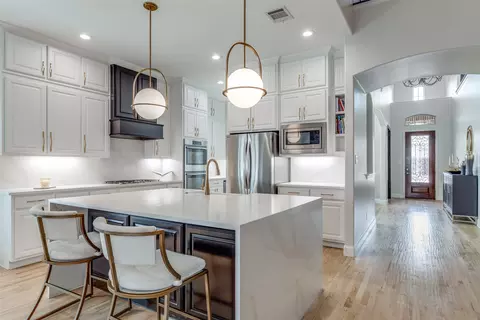 2369 Stallion St, Carrollton, TX 75010