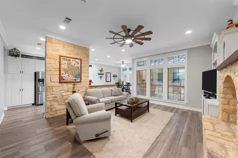 10604 Calaveras, Waco, TX 76708 photo 5