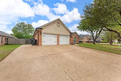 10604 Calaveras, Waco, TX 76708 photo 3