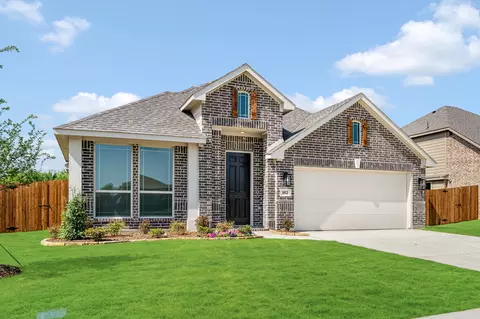 182 Creekside Dr, Sanger, TX 76266