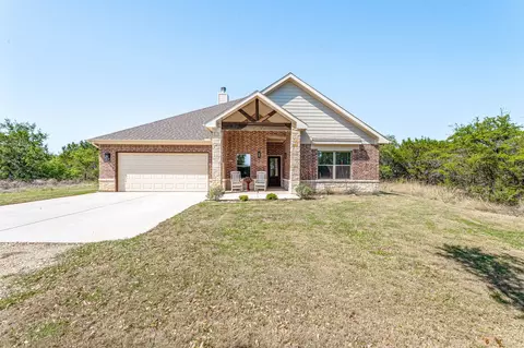 385 Blue Marlin Dr, Bluff Dale, TX 76433