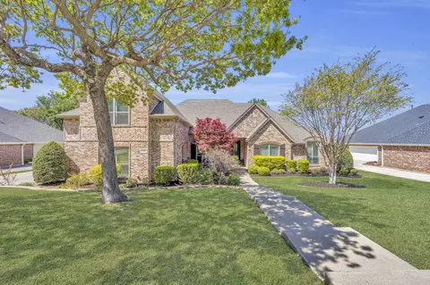708 Briar Ridge Dr, Keller, TX 76248