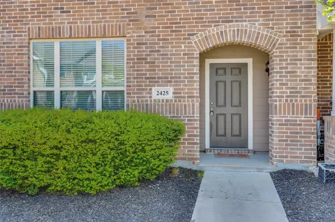 Exterior - 2425 Canongate Dr, Denton, TX 76207 photo 4 of 6