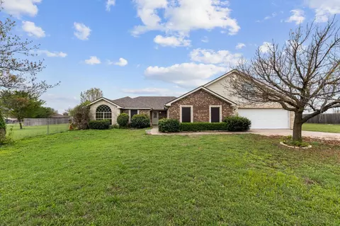 1065 W Hillyard Rd, Moody, TX 76557