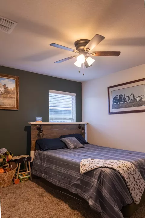 Bedroom - 10800 Kestrel Ct, Waco, TX 76708 photo 2 of 8