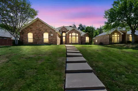 404 Santa Fe Trl, Argyle, TX 76226