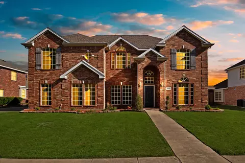 2807 Gillespie Ln, Grand Prairie, TX 75052