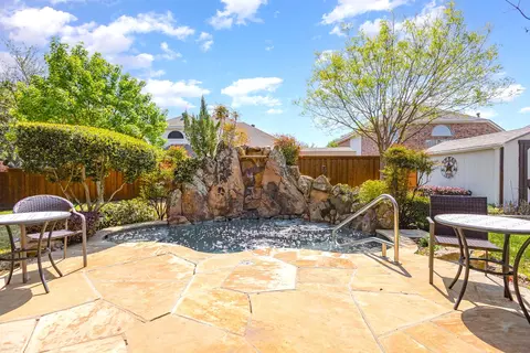 7802 Stonehaven Ln, Rowlett, TX 75089 photo 2